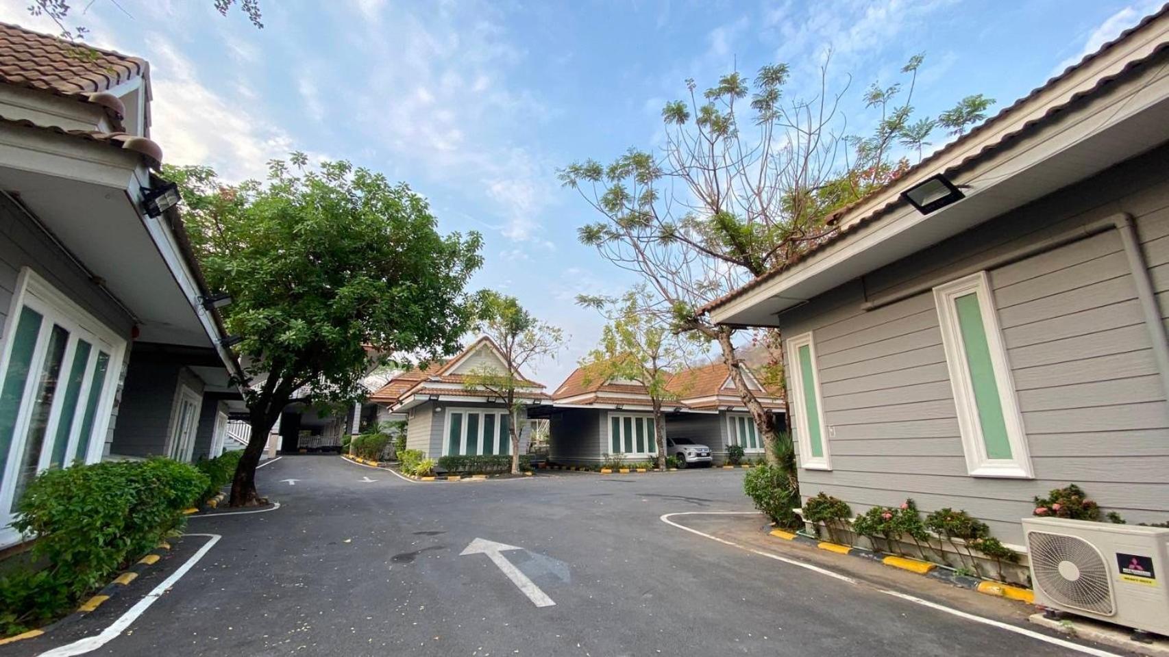 Baan Dara Resort Sara Buri Eksteriør billede
